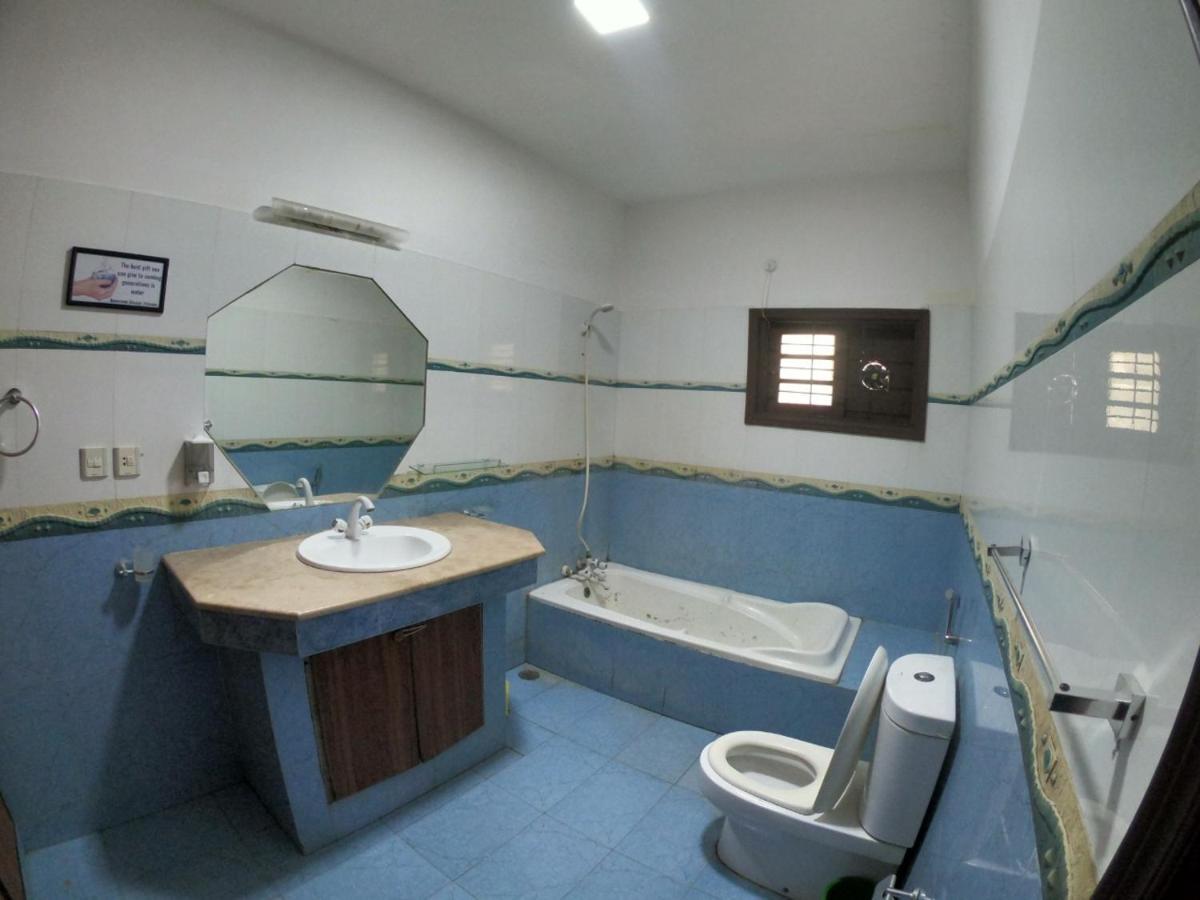 Seaview Guest House Karachi Esterno foto